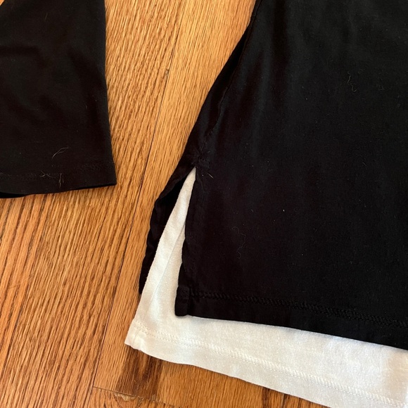 Vince Long Sleeve Black Tee - Picture 4 of 4